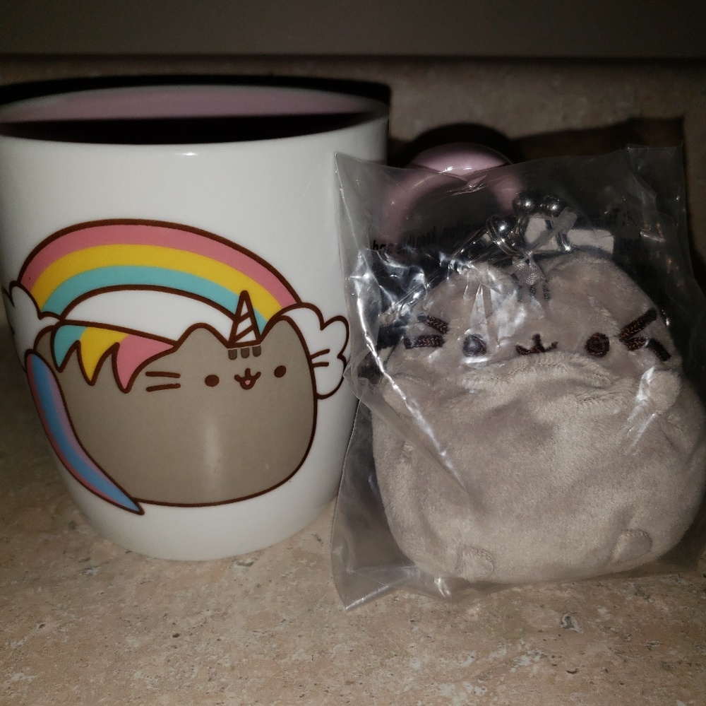 Pusheen Mug & Plush Change Purse